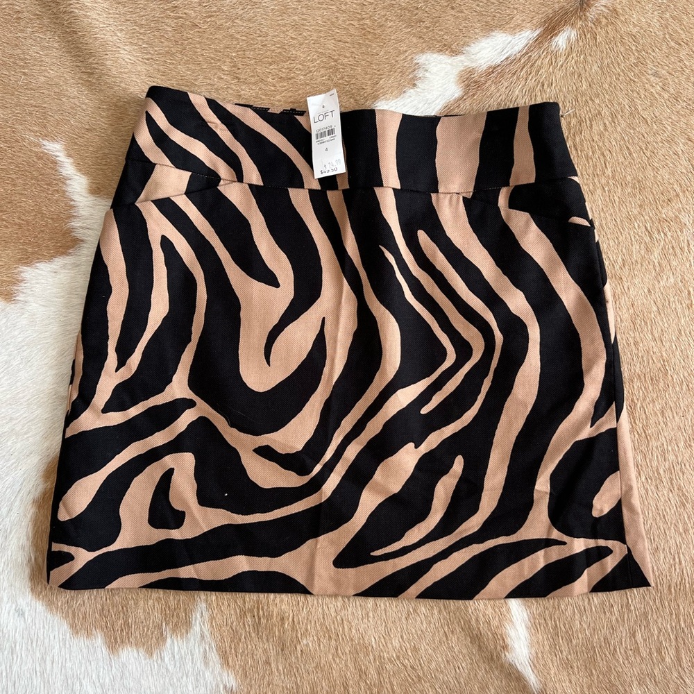Loft size 4 skirt